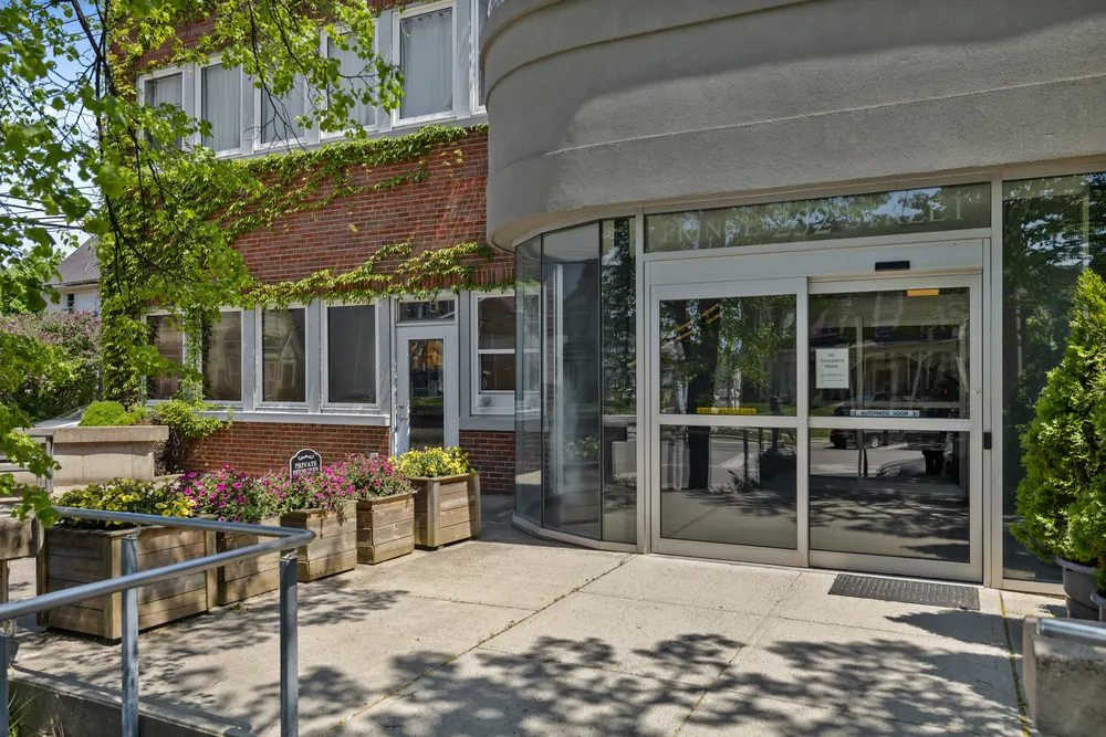 Main entrance to Y Lofts at 252 Prince Street